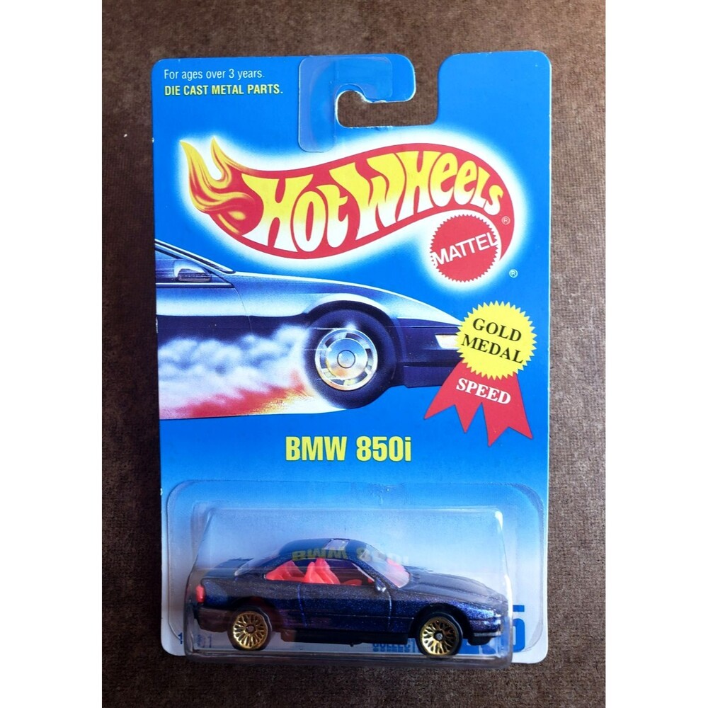Vintage 1994 Hot Wheels BMW 850i Dark Blue #255 GOLD MEDAL SPEED Gold ULTRAHOTS!